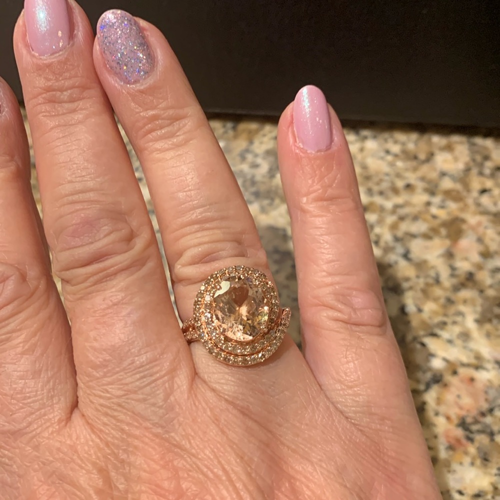 Morganite Ring 10kt Rose Gold - Picture 4 of 6